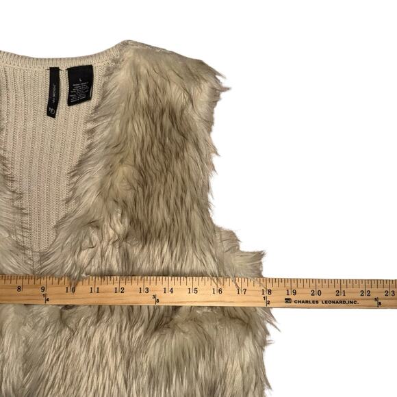 New Directions Faux Fur Vest L | Tan Knit Back Open Front Layering Fall Winter - Picture 5 of 6